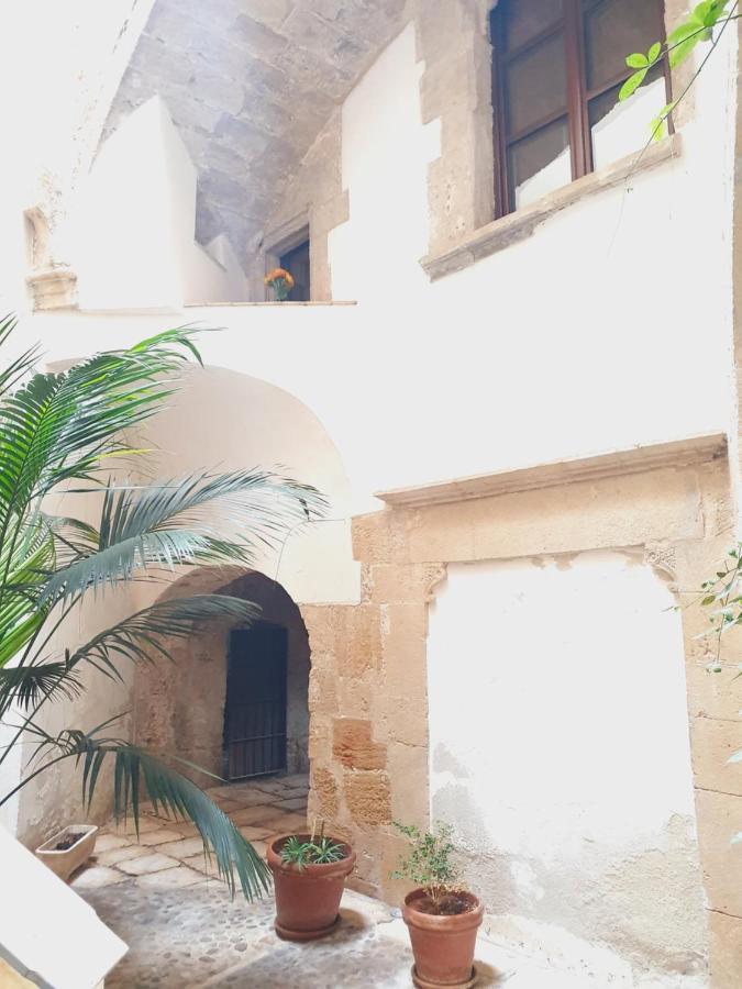 "Guttuso Tribute Suite" Experience Apartment Palermo Exterior foto
